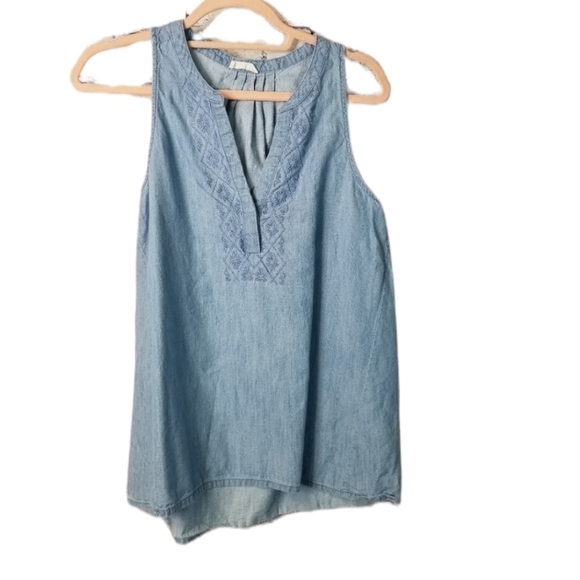 Soft Joie sleeveless embroidered top - Picture 1 of 7